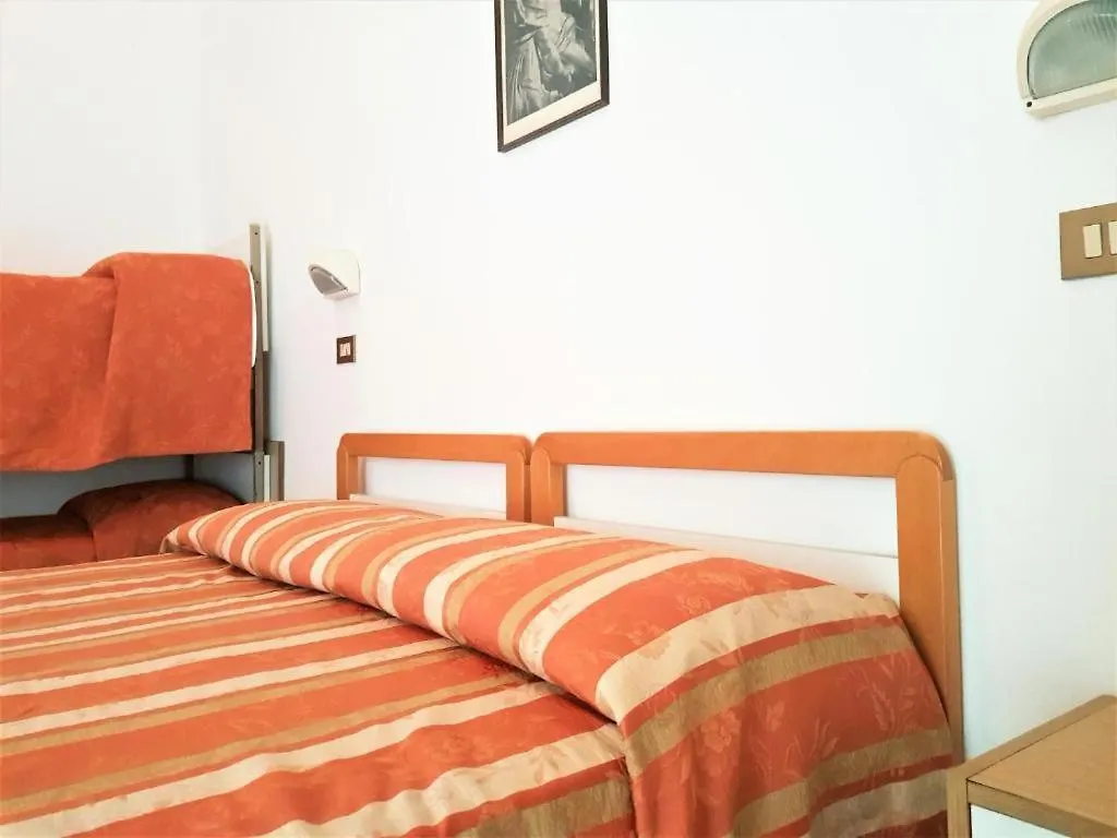 Dipendenza King Apartment Cesenatico Italy