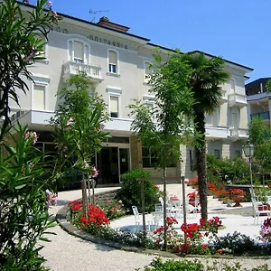 4* Отель Britannia